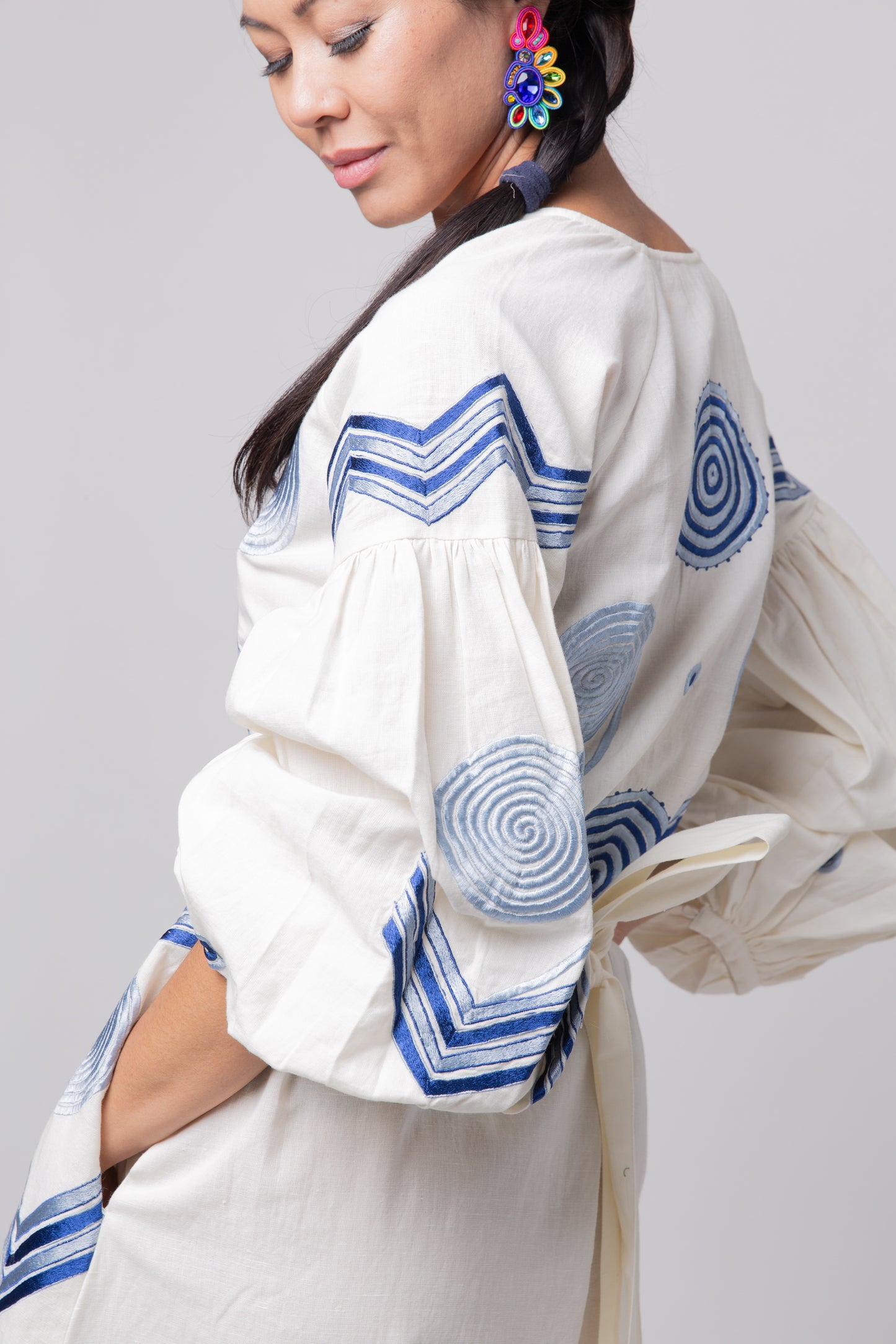 Barbarella - White embroidered